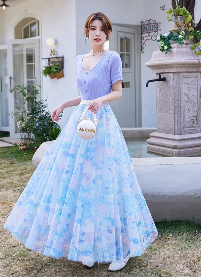 Floral lace skirts