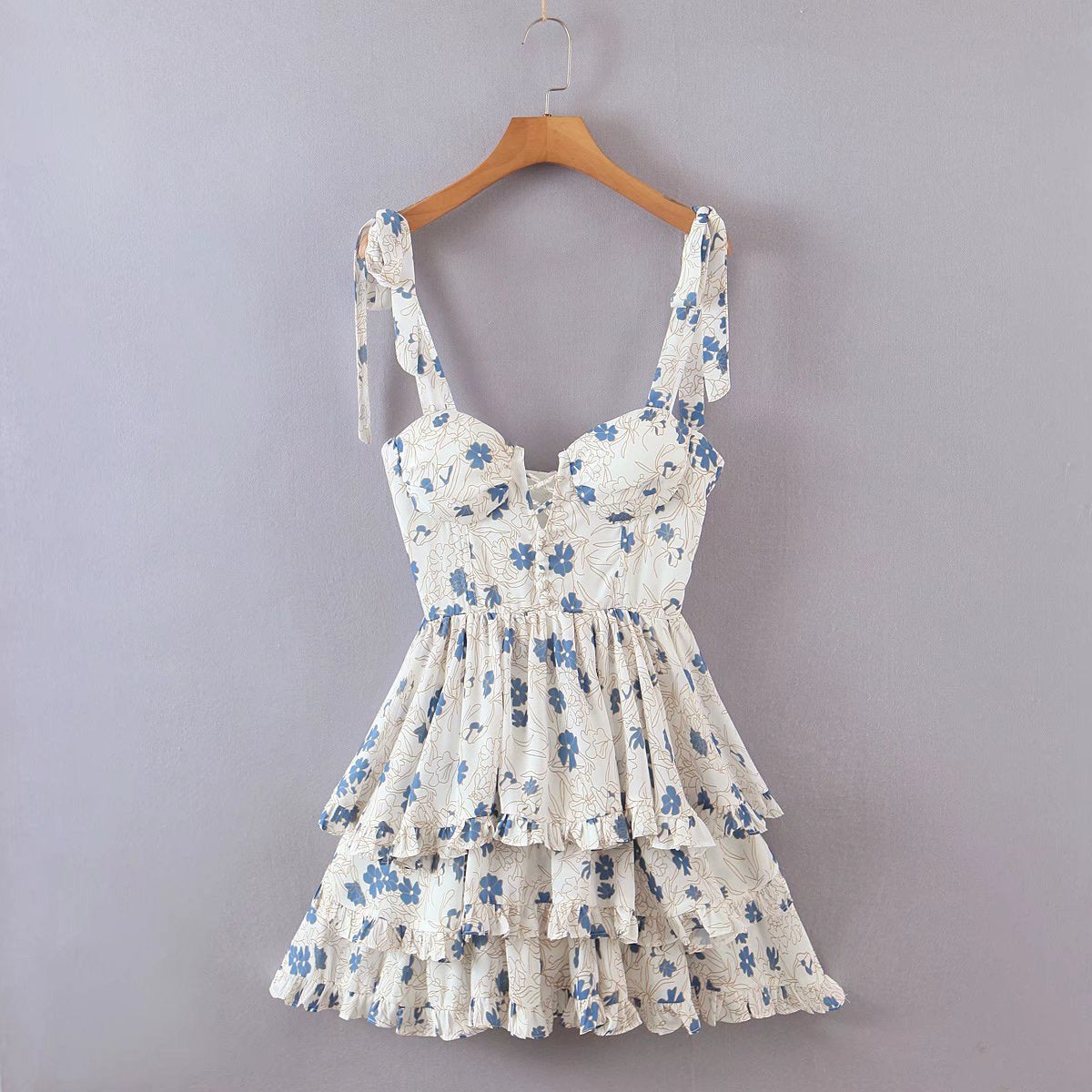 Tie shoulder cami V cut layers dress