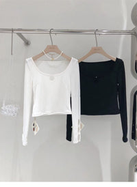 Keyhole round neck top
