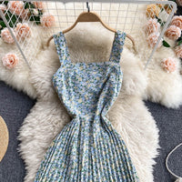 Sleeveless square neck pleated maxi dress