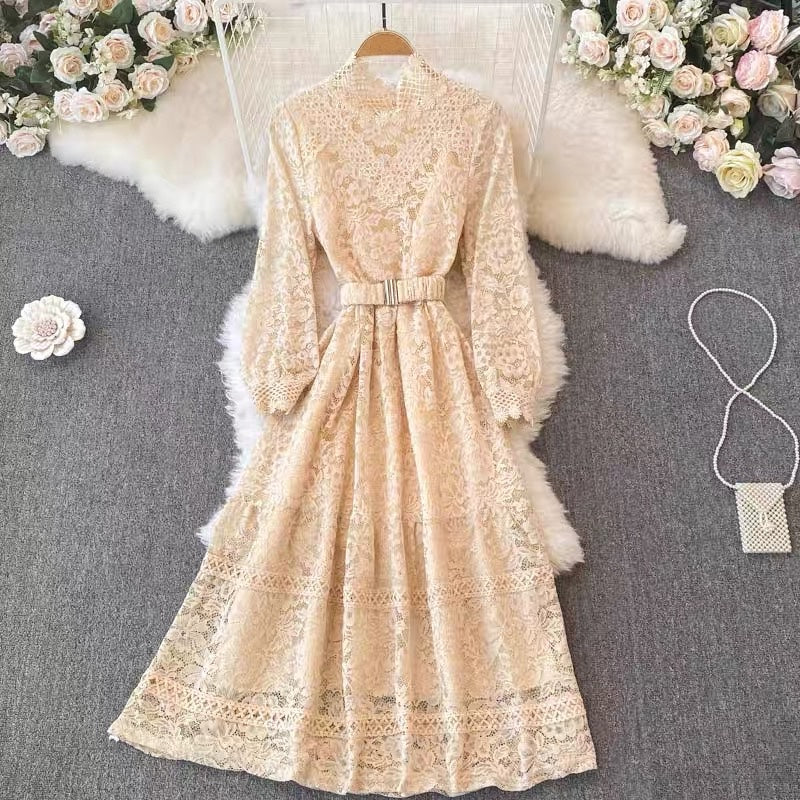 Cuff sleeve lace dress with matching color belt