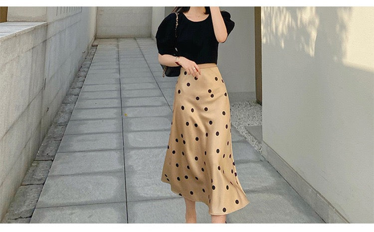 Polka dot satin midi skirt