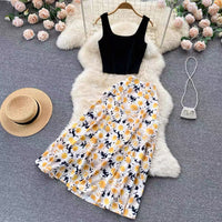 U neckline knit crop top and side split chrysanthemum midi skirt