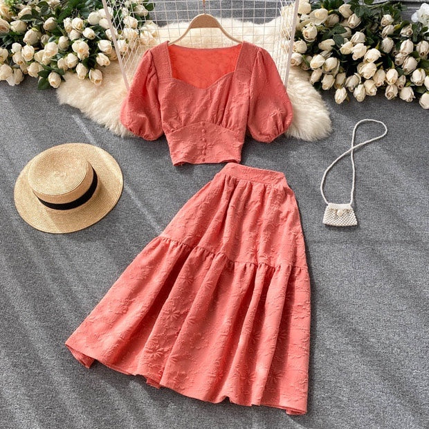 Sweetheart neckline crop top with matching color skirt set